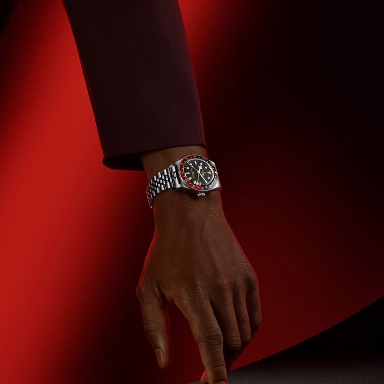 Black Bay G58 GMT 39mm Steel Case Black and Burgundy Bezel Watch, , hi-res