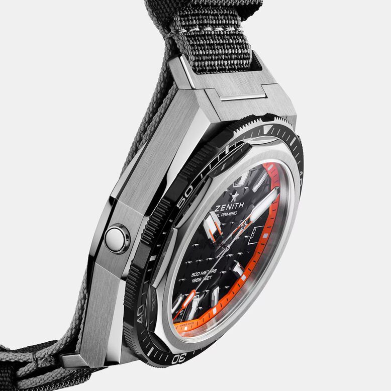 Defy Extreme Diver 42.5mm Mens Watch Black Interchangeable Strap, , hi-res