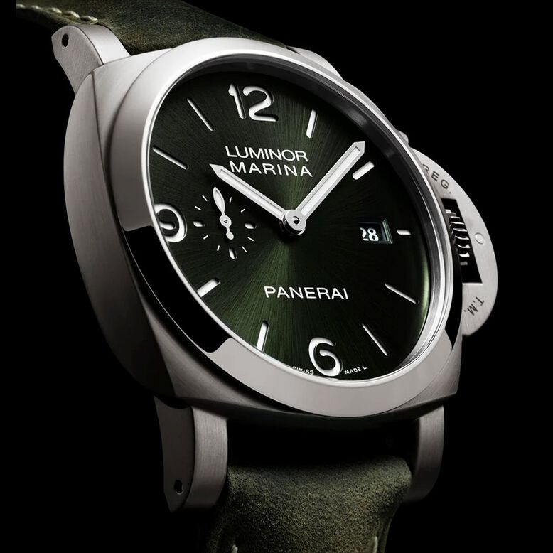 Luminor Marina Titanio 44mm Mens Watch Green, , hi-res