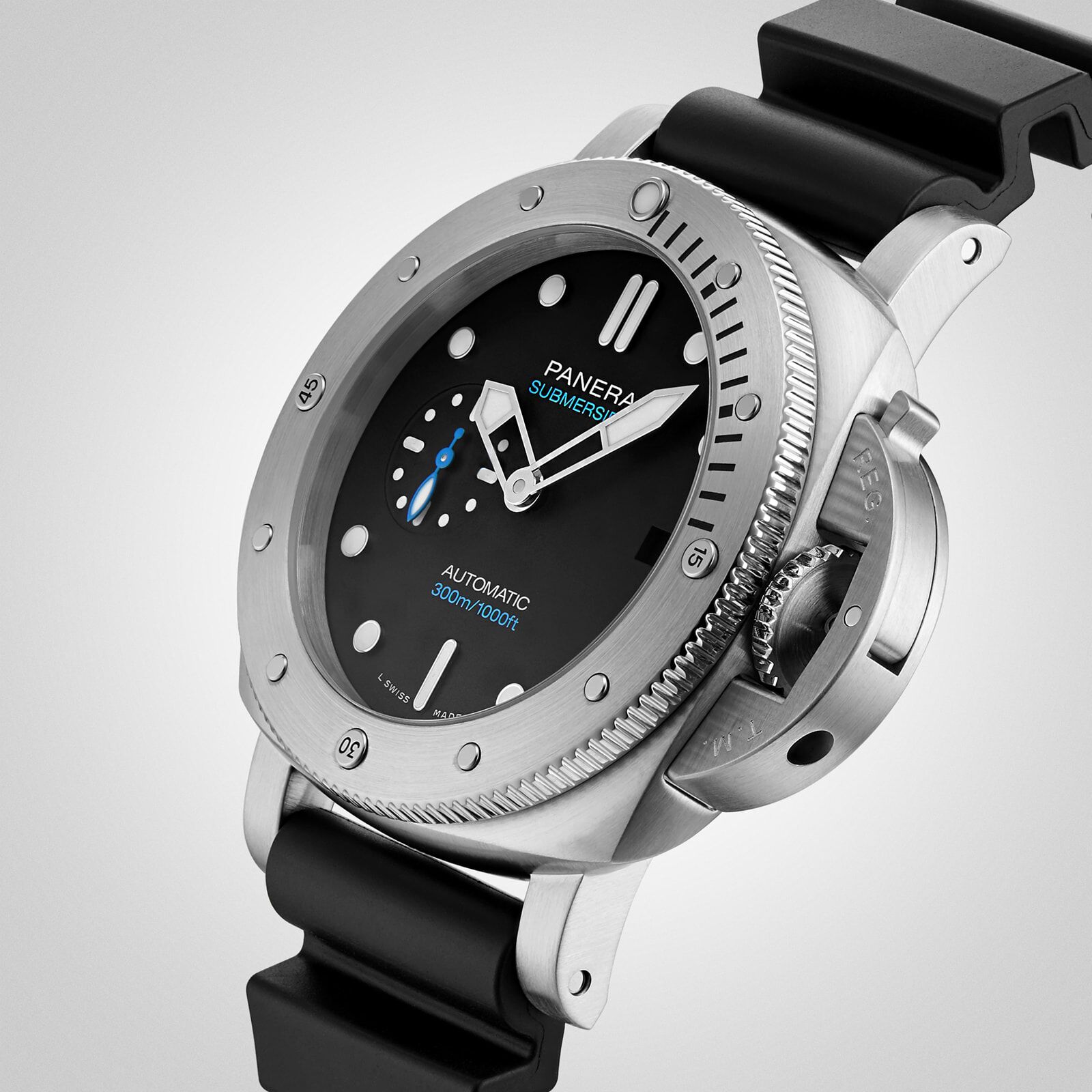 Officine Panerai Submersible 42mm Mens Watch Fine Watches | Heathrow  Boutique
