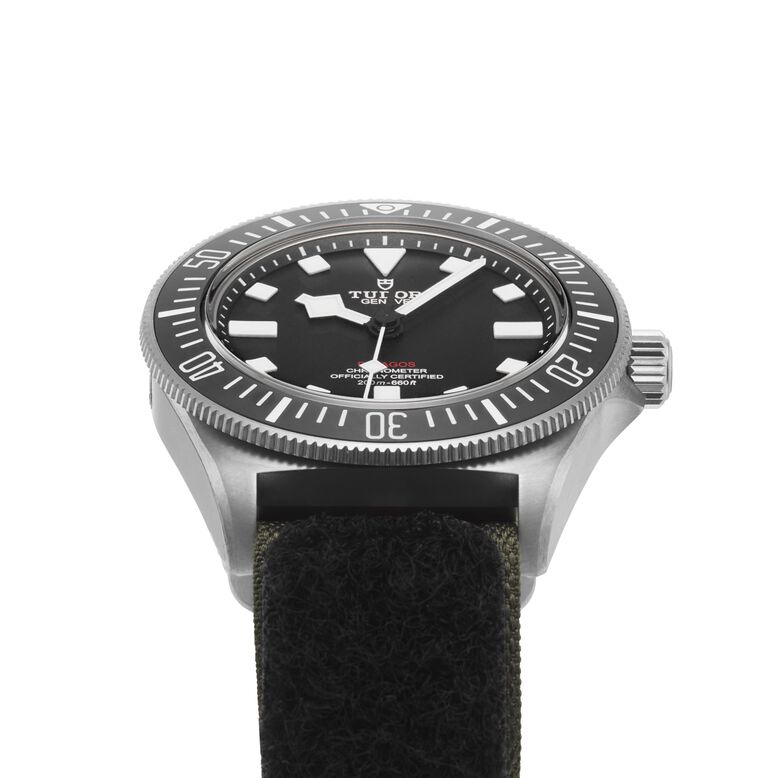 Pelagos FXD Manufacture Calibre MT5602 42mm Titanium Case Green Fabric Strap, , hi-res