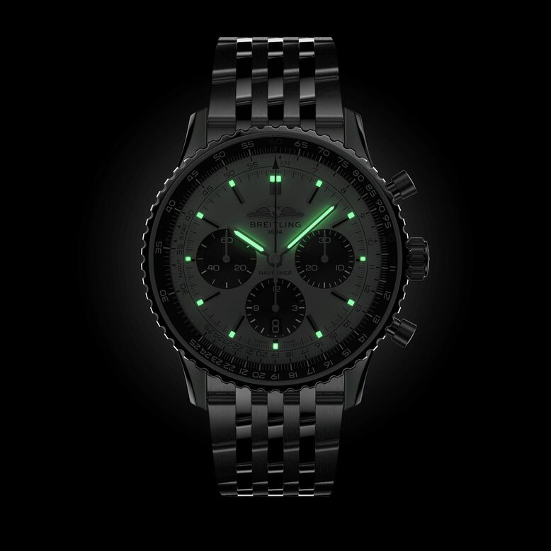 Navitimer B01 Chronograph 43 Silver Watch, , hi-res