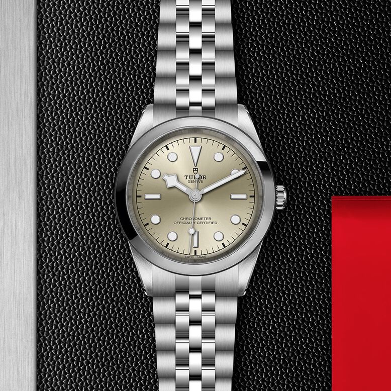 Black Bay 41 Manufacture Calibre MT5601 (COSC) 41mm Steel Case Steel Bracelet, , hi-res