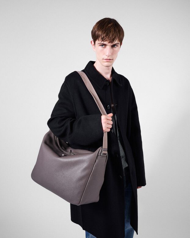 Large leather shoulder bag, , hi-res