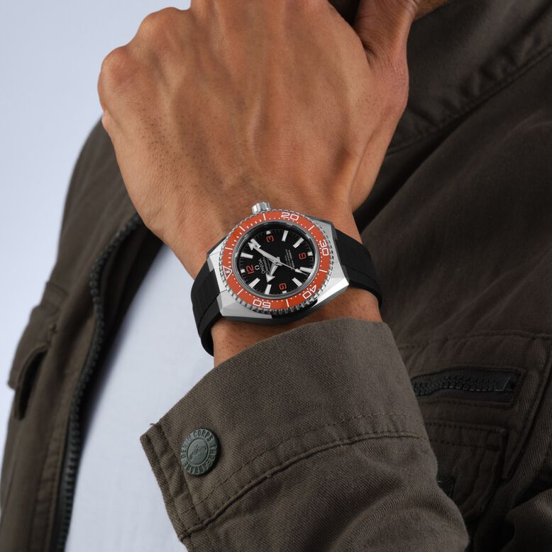 Seamaster Planet Ocean 600M 42mm Mens Watch Black Rubber Strap, , hi-res