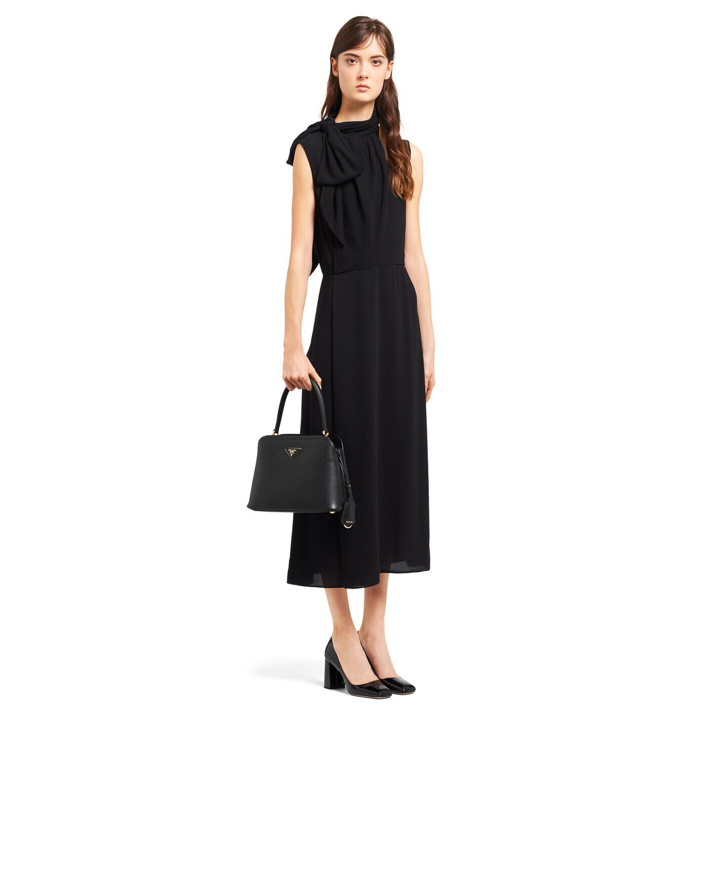 prada medium saffiano