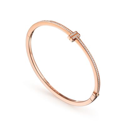 Tiffany T diamond hinged wire bangle in 18k rose gold, medium, , hi-res