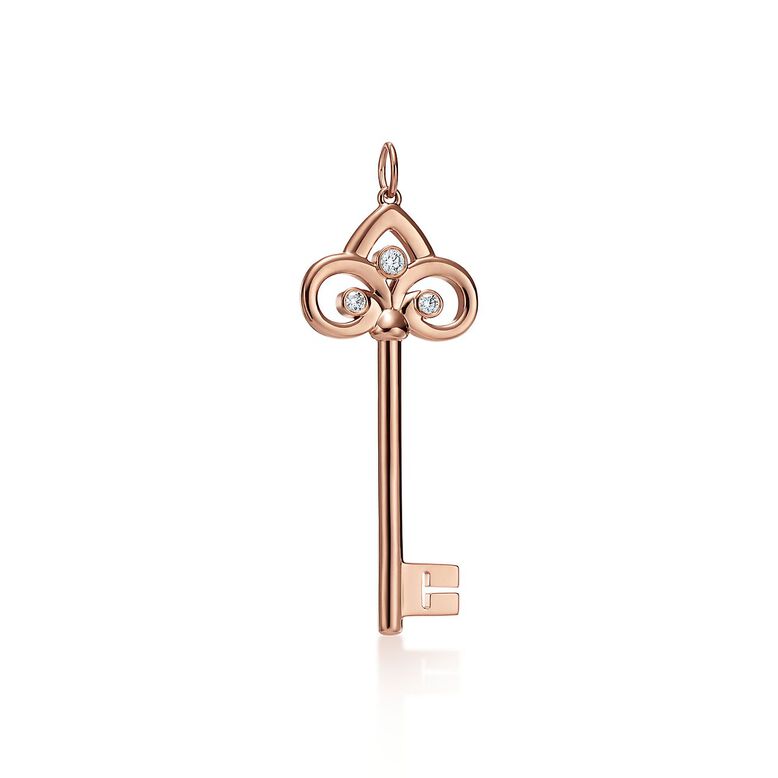 Tiffany Keys fleur de lis key pendant in 18ct rose gold with diamonds, medium., , hi-res