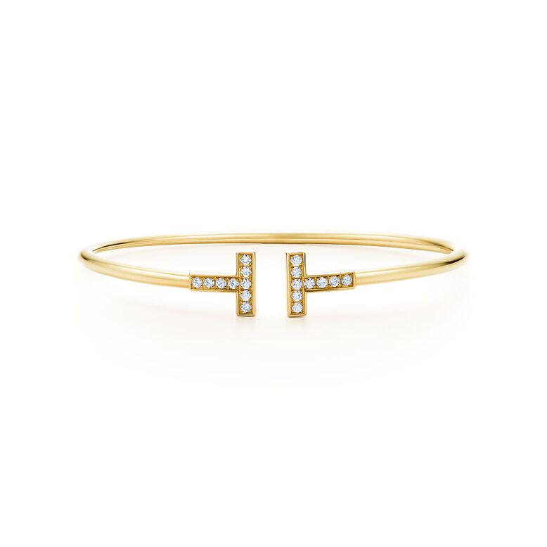 Tiffany T diamond wire bracelet in 18k gold, large, , hi-res