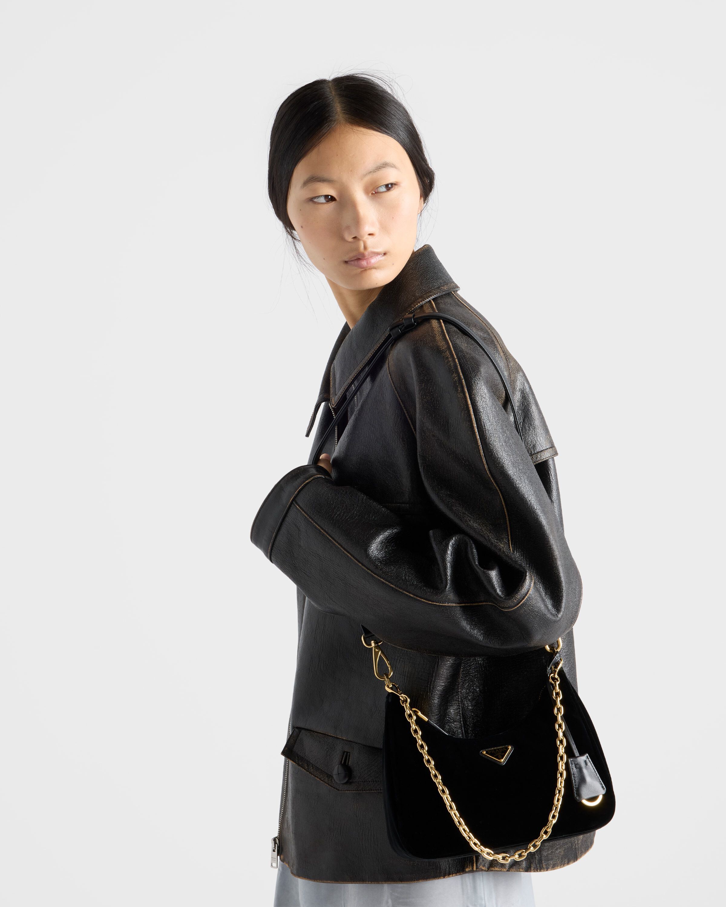 Prada Prada Re-Edition mini velvet bag Women | Heathrow Reserve 
