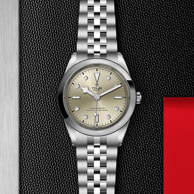 Black Bay 41 Manufacture Calibre MT5601 &#40;COSC&#41; 41mm Steel Case Steel Bracelet, , hi-res