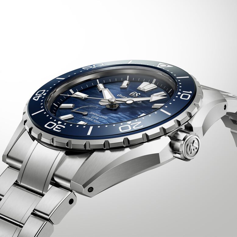 Evolution 9 Spring Drive U.F.A Ushio 300 Diver 40.8mm Mens Watch Blue, , hi-res