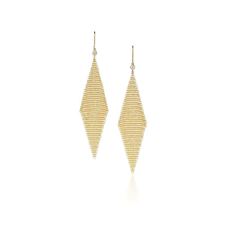 Elsa Peretti&reg; Mesh earrings in 18k gold with diamonds, small. - Size Small, , hi-res