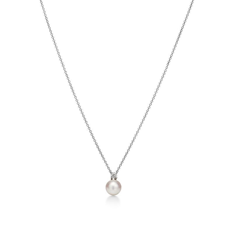 Tiffany Signature&reg; Pearls pendant in 18ct white gold with a pearl and a diamond. - Size 7-7.5 mm, , hi-res