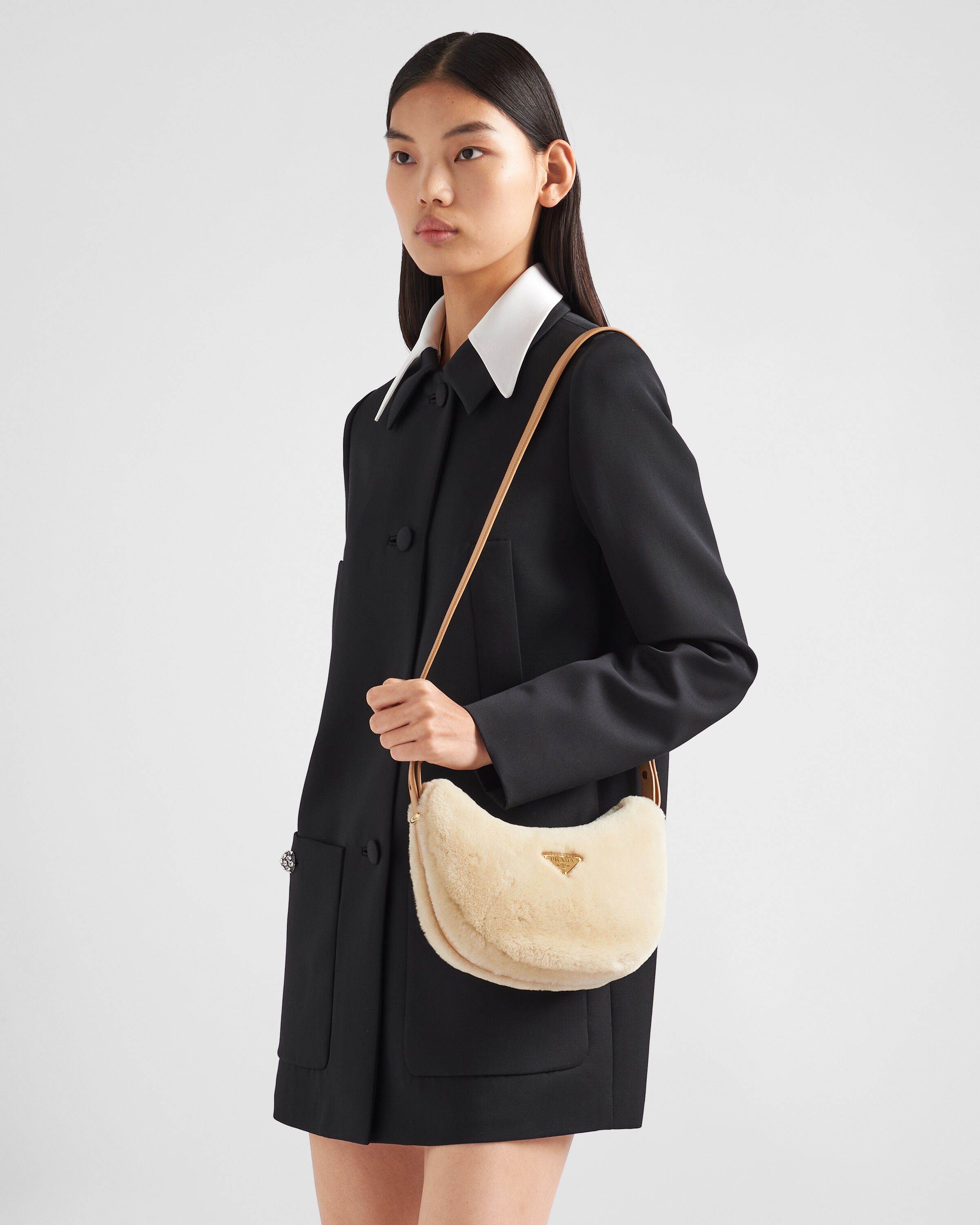Prada daino small leather shoulder bag new arrivals