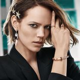 Tiffany T T1 Hinged Bangle in Rose Gold, Wide, , hi-res