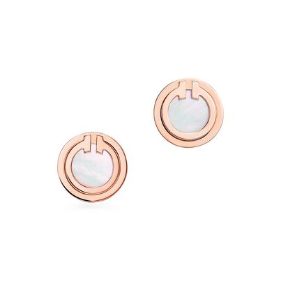Tiffany T mother-of-pearl circle earrings in 18k rose gold