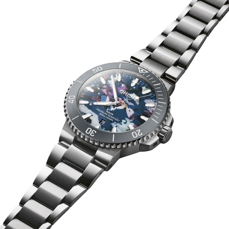 Aquis Date Upcycle 43.5mm, , hi-res