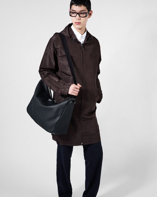 Large leather shoulder bag, , hi-res