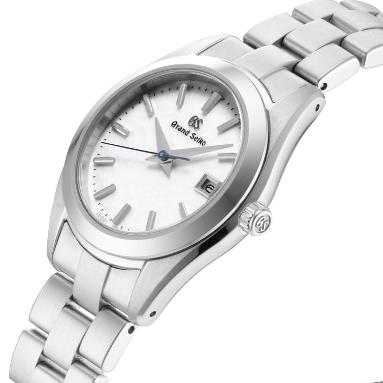 Heritage 'Snowflake' Quartz 28.9mm, , hi-res