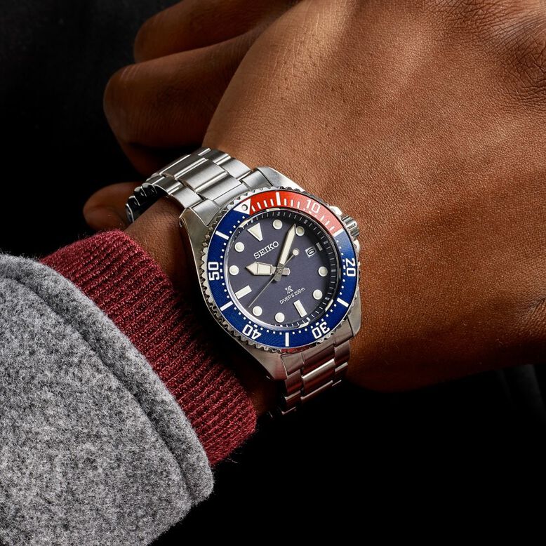 Solar Diver's 41mm Mens Bracelet Watch Blue Dial, , hi-res