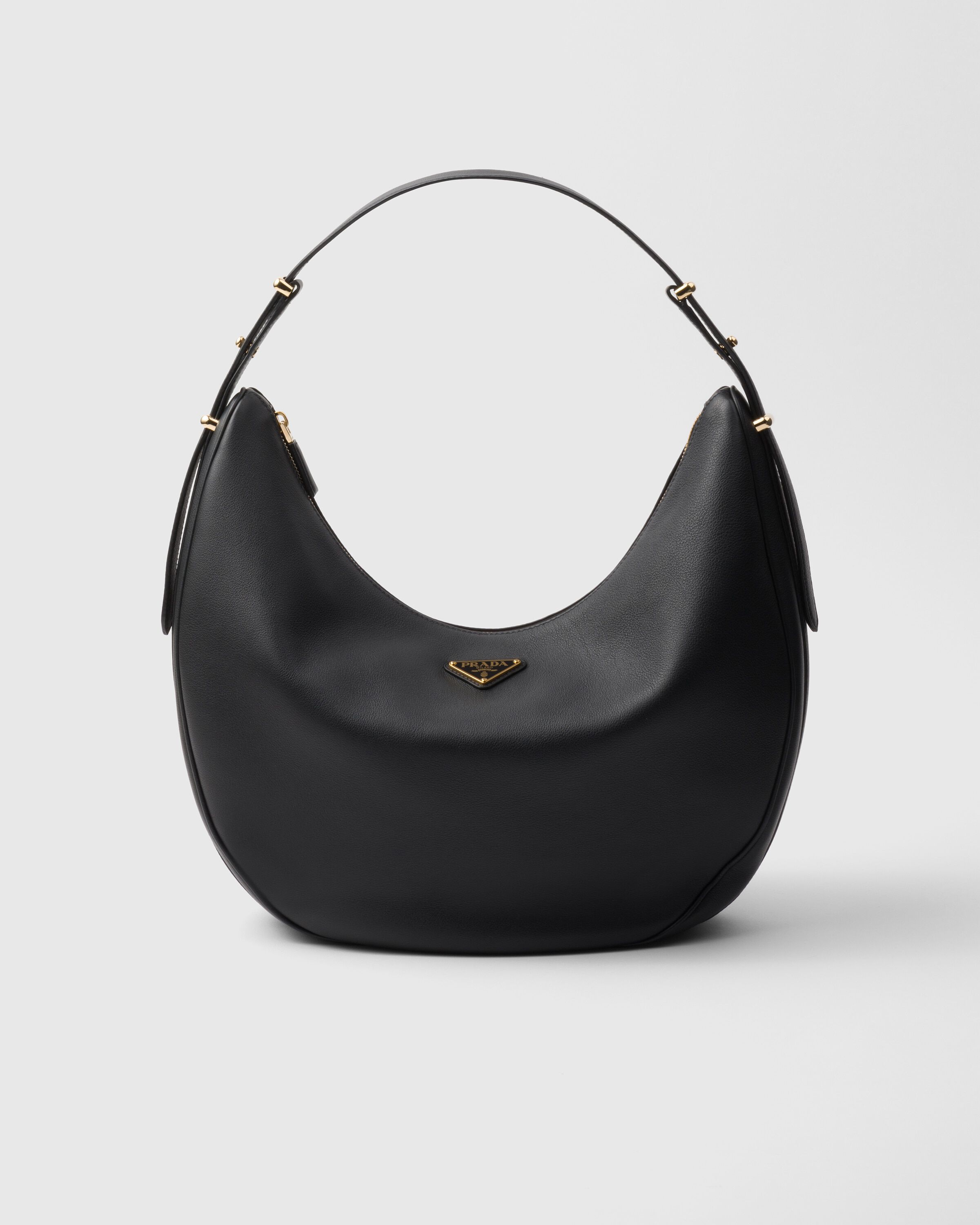 Prada daino hobo shoulder bag clearance