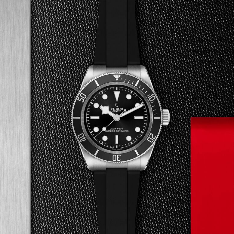 Black Bay 41mm steel case black rubber strap, , hi-res