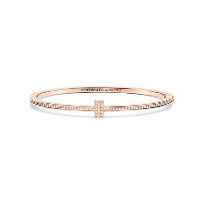 Tiffany T diamond hinged wire bangle in 18k rose gold, medium, , hi-res