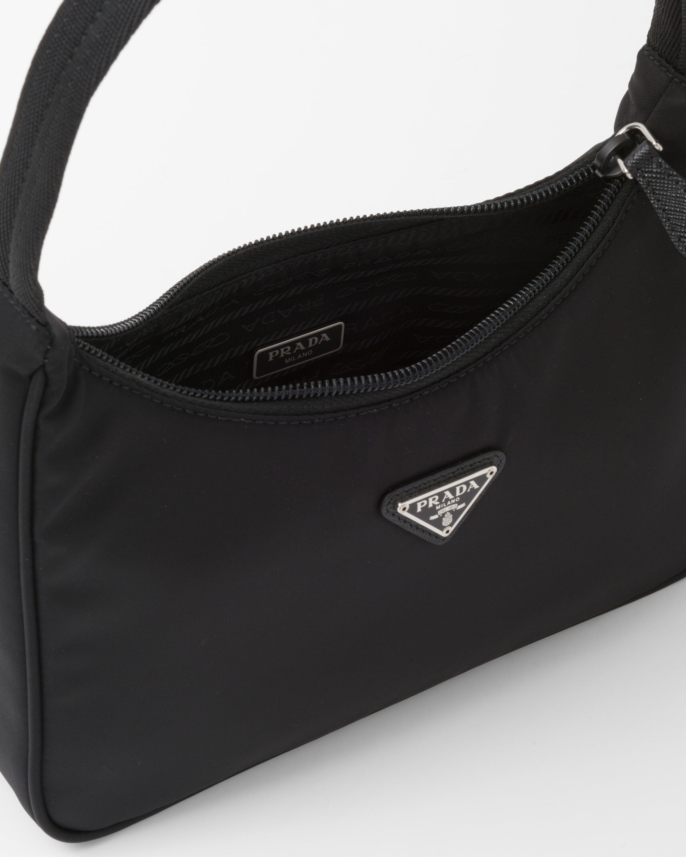 Re edition 2000 prada outlet