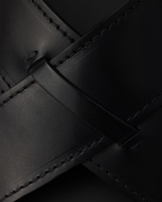 Dec&ograve; leather crisscross sandals, , hi-res