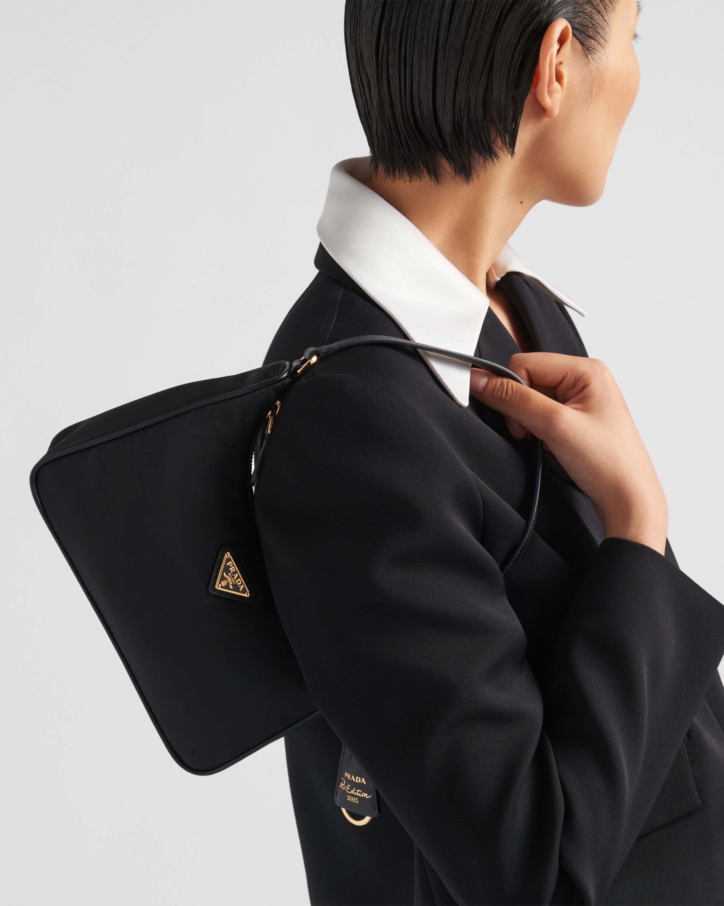 プラダ Re-Edition 2005 Re-Nylon ミニバッグ