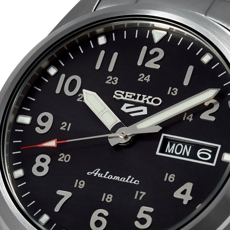 5 Sports Field Series 39.5mm Mens Watch Black, , hi-res