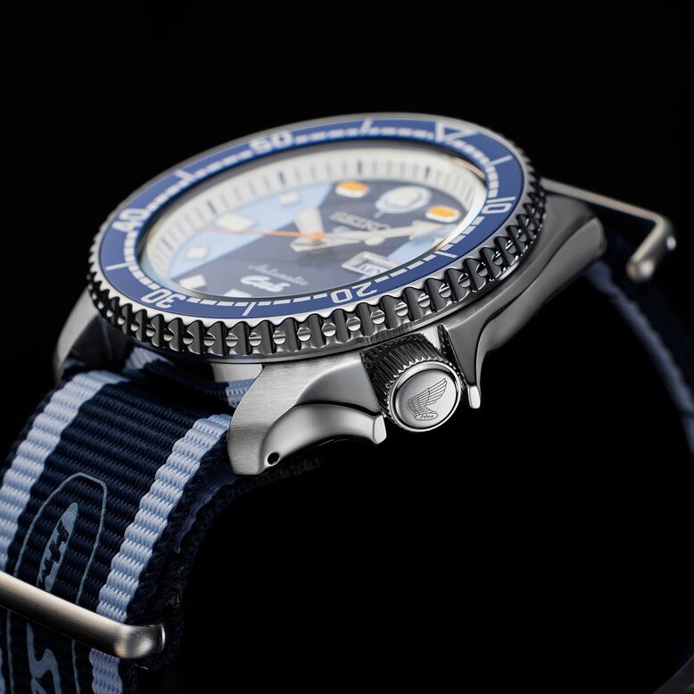 5 Sports X Honda Super Cub Limited Edition 42.5mm Mens Watch Blue, , hi-res
