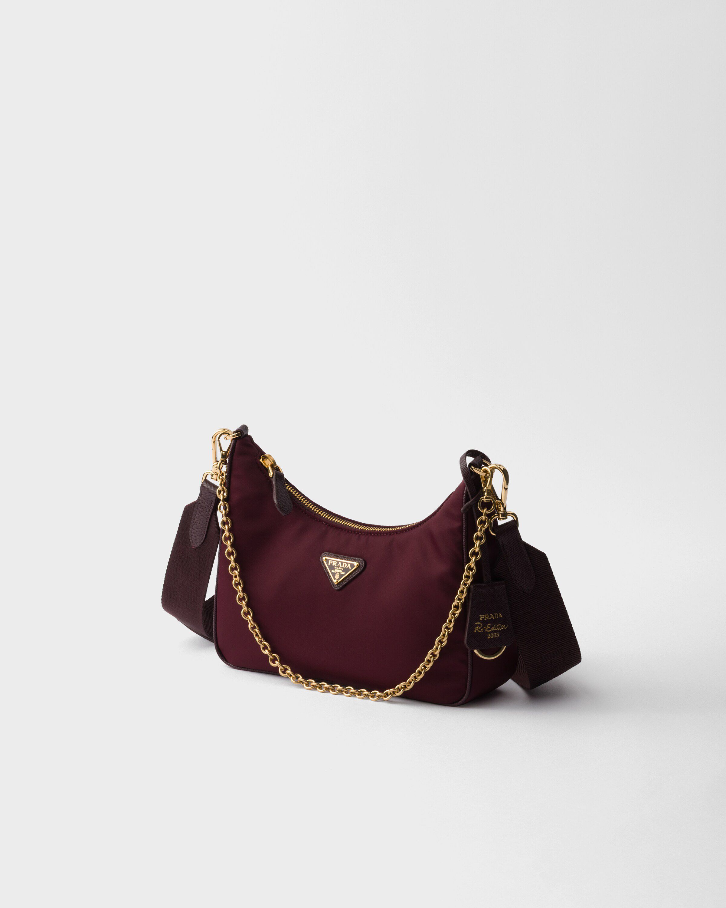 Prada R Prada Prada Re-Edition 2005 Re-Nylon bag Shoulder | Heathrow Reserve ...
