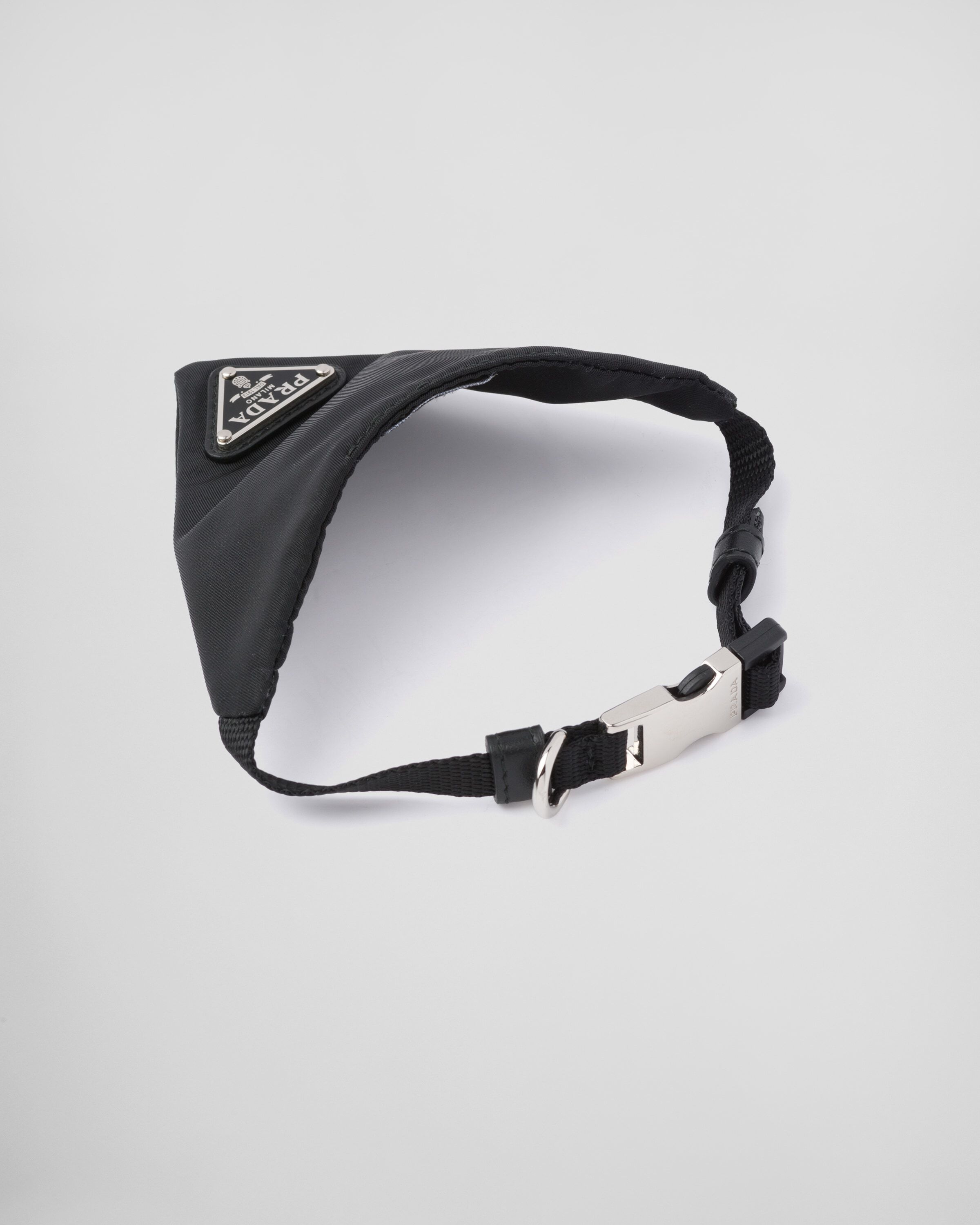 Re Nylon pet collar