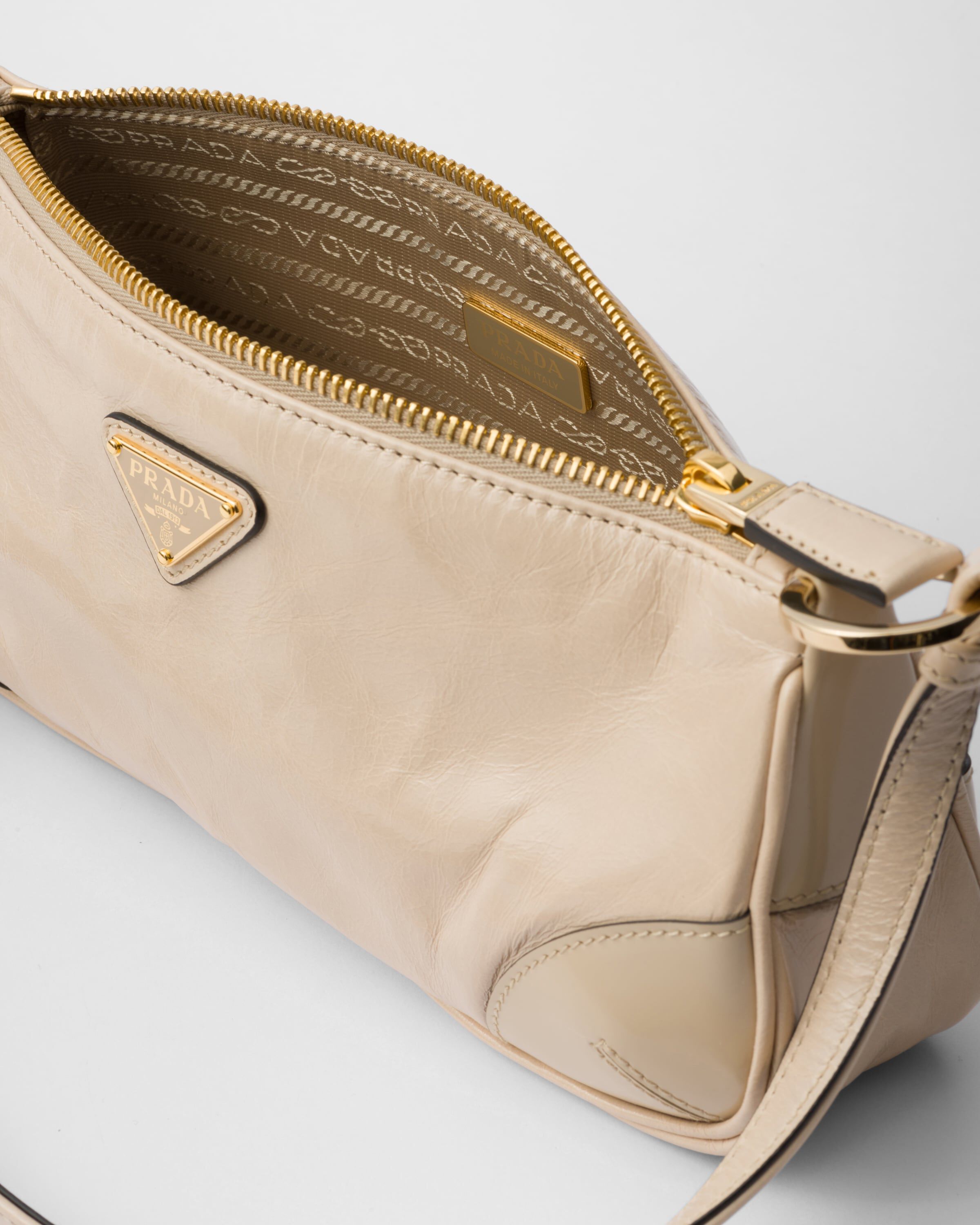 Prada Prada Re Edition 2002 small leather shoulder bag Shoulder Heathrow Reserve Collect