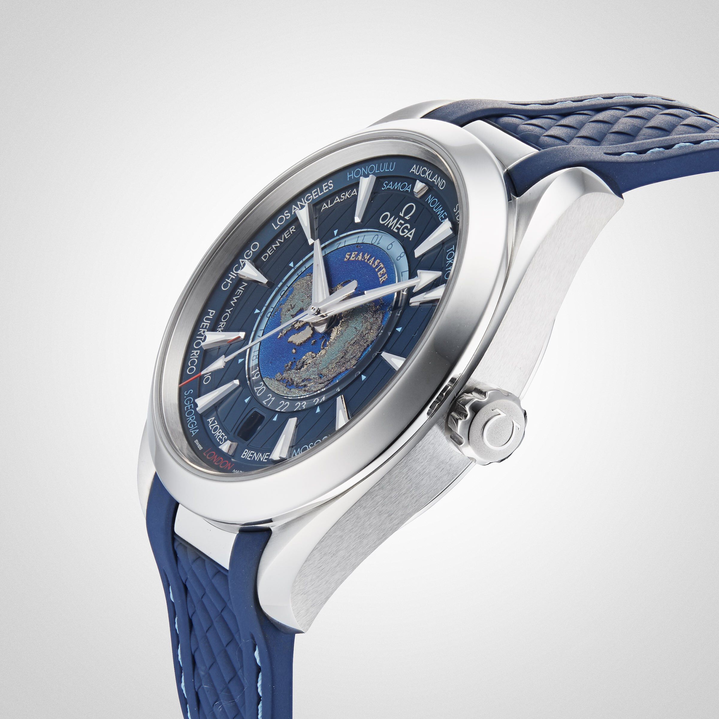 Omega Aqua Terra 150M CoAxial Master Chronometer GMT Worldtimer 43mm Fine Watches Heathrow Reserve Collect