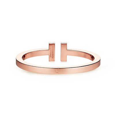 Tiffany T square bracelet in 18k rose gold, medium, , hi-res