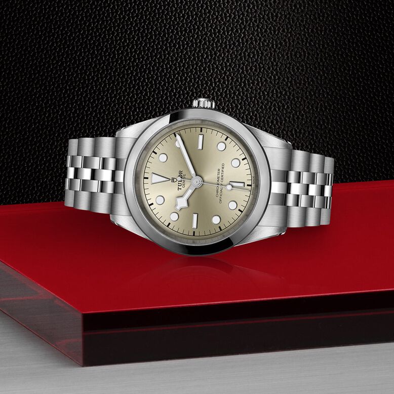 Black Bay 41 Manufacture Calibre MT5601 (COSC) 41mm Steel Case Steel Bracelet, , hi-res