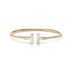 Tiffany T Wire Bracelet in Yellow Gold with Mother-of-pearl - Size Large