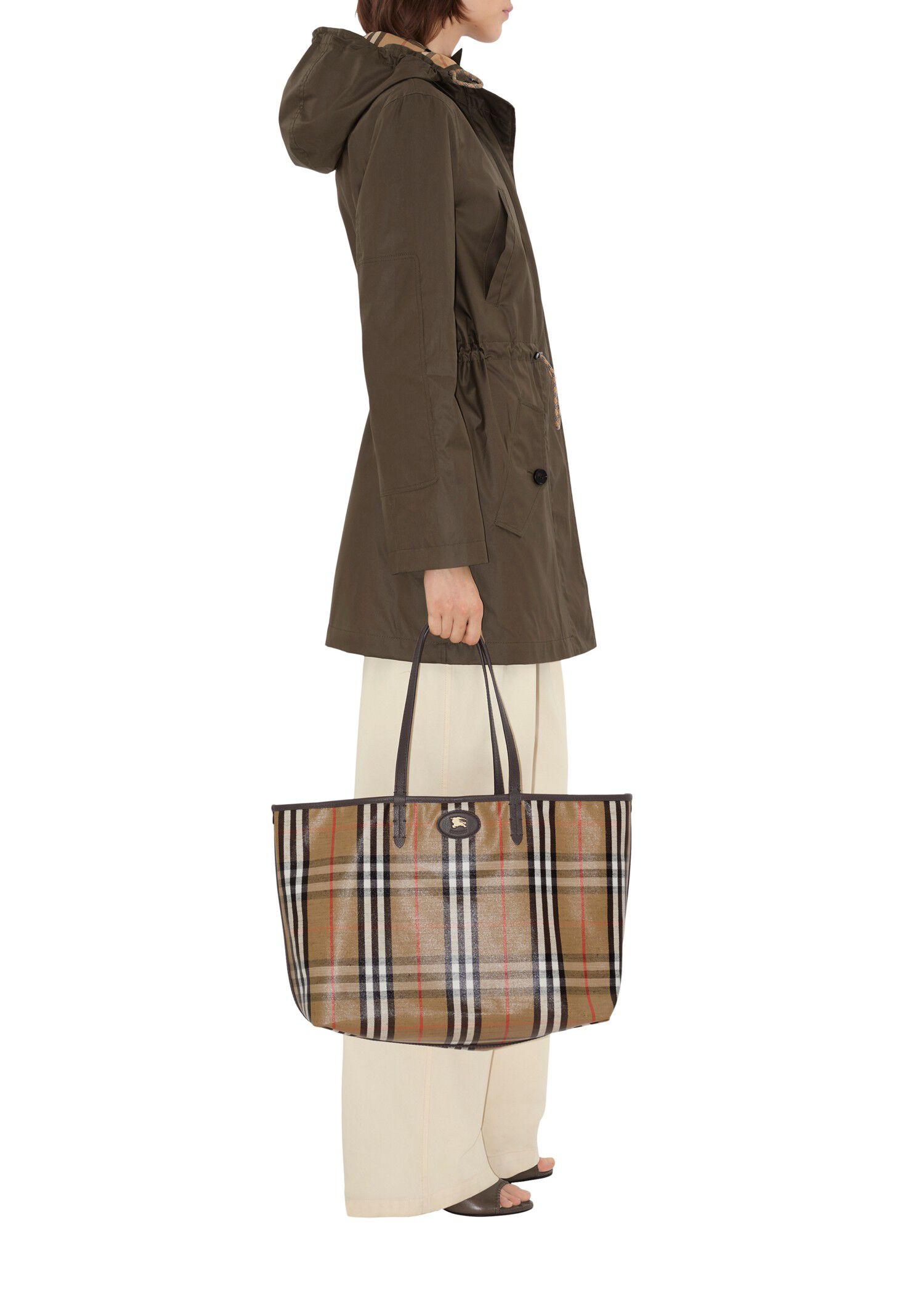 Burberry Medium Highlands Tote Women | Heathrow Reserve Burberry Medium Highlands Tote Women | Heathrow Reserve