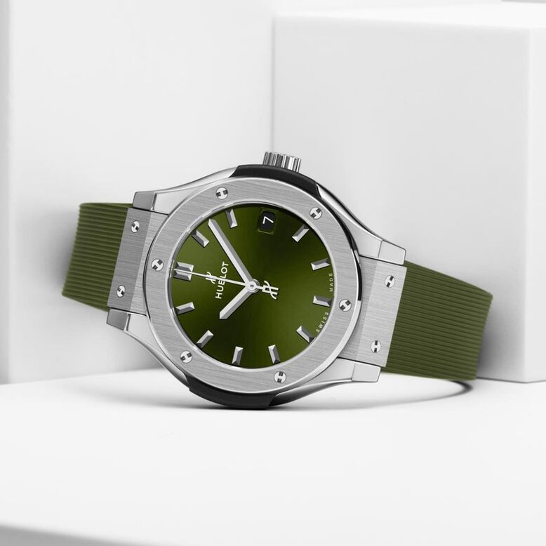 Classic Fusion Titanium Green 42mm, , hi-res