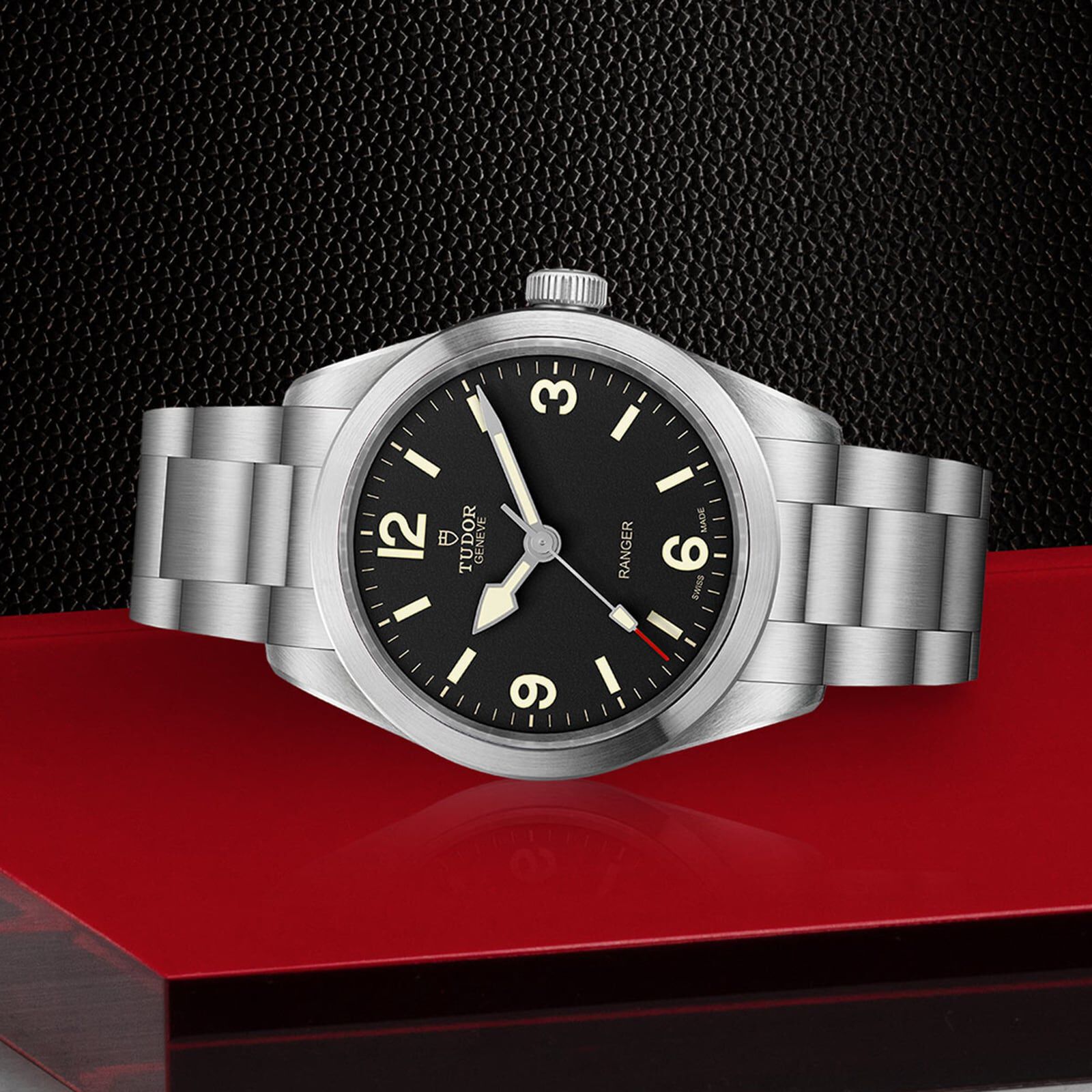 Breed ranger watch top