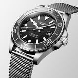 HydroConquest 42mm Mens Watch Black Mesh, , hi-res