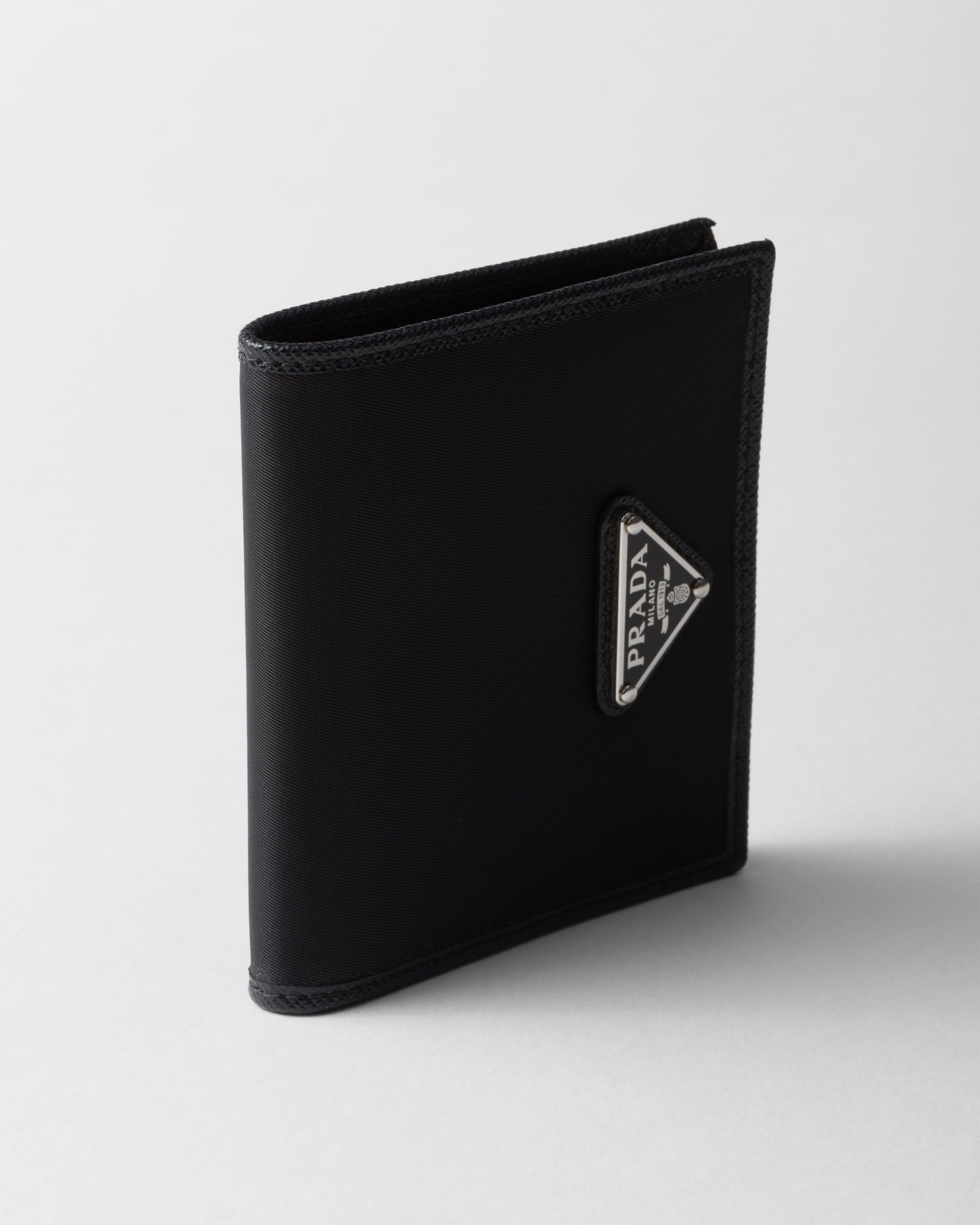 Re Nylon wallet