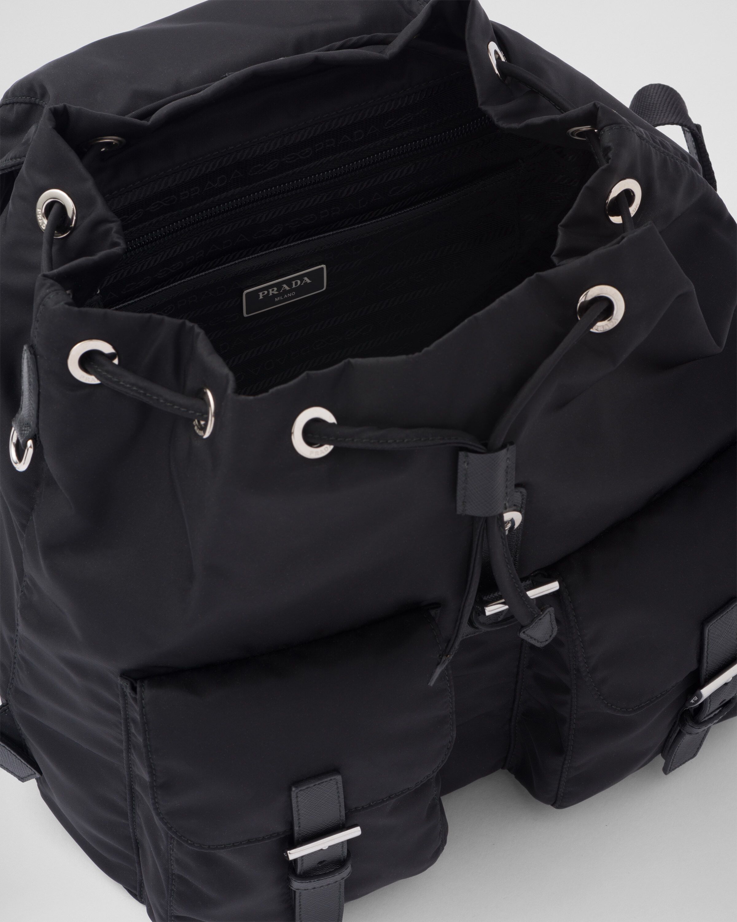 バッグ PRADA LEATHER TESSUTO NYLON BACKPACK 2VZ104_2DMG_F0002_V_OOO_SLF.jpg