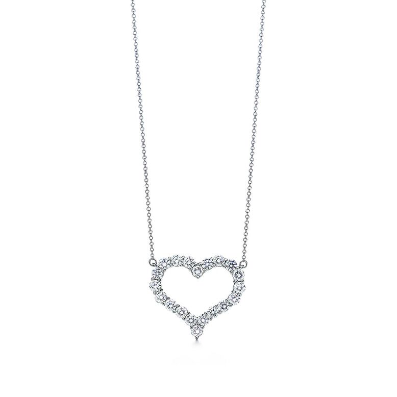 Tiffany Hearts&trade; pendant of diamonds in platinum, large., , hi-res