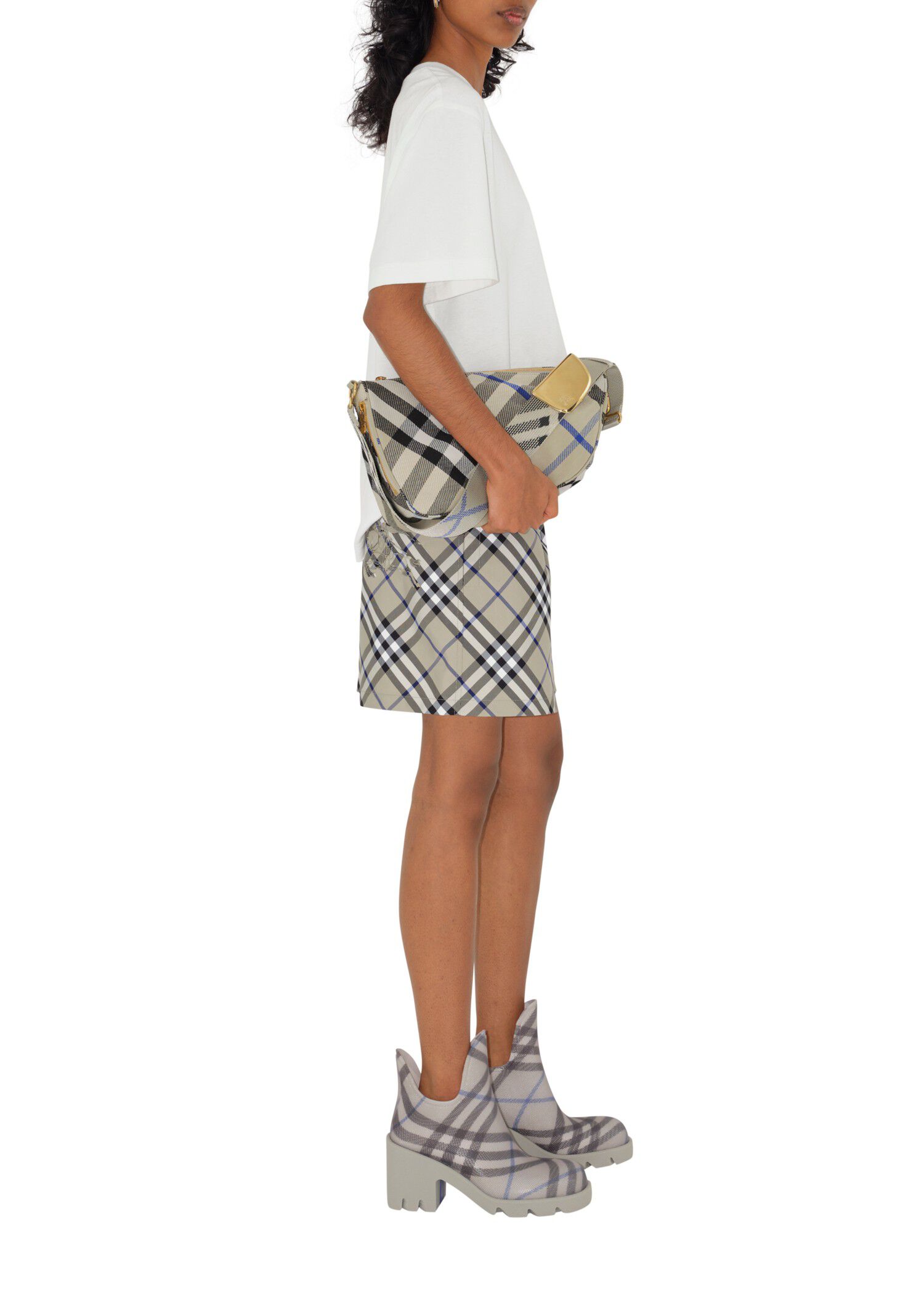 Burberry Medium Shield Messenger Bag Women | Heathrow Reserve 