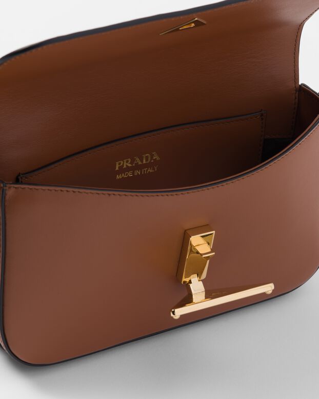 Leather shoulder bag, , hi-res