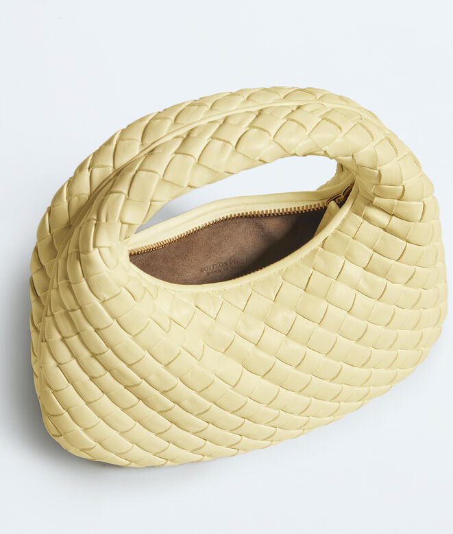 Top handle bag with seamless Intrecciato craftsmanship in padded, supple leather., , hi-res